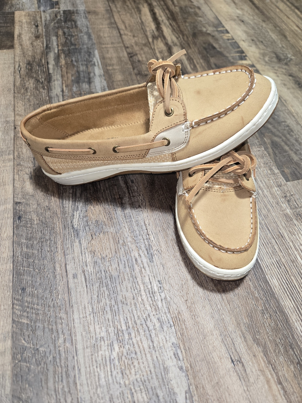 Falls Creek Beige/Tan Moc Toe Boat Shoes